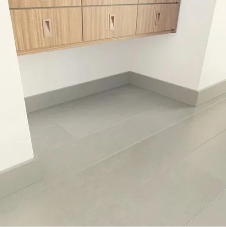 Плинтус NMC Wallstyl FD2S (110х15х2000 мм) в Кемерово